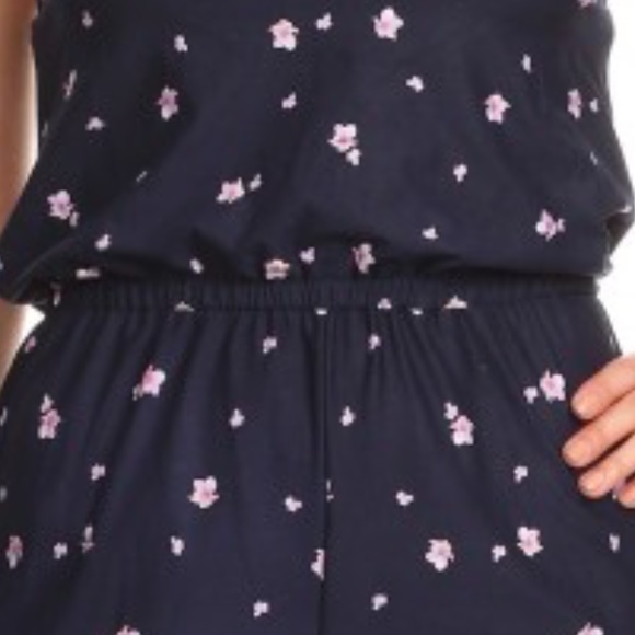 Navy w/ Pink Petals 🌸 Jumper - Picture 3 of 7